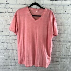 🌸✨ Men’s V-Neck Envy Shirt - Size 2XL - Short Sleeve - Pink